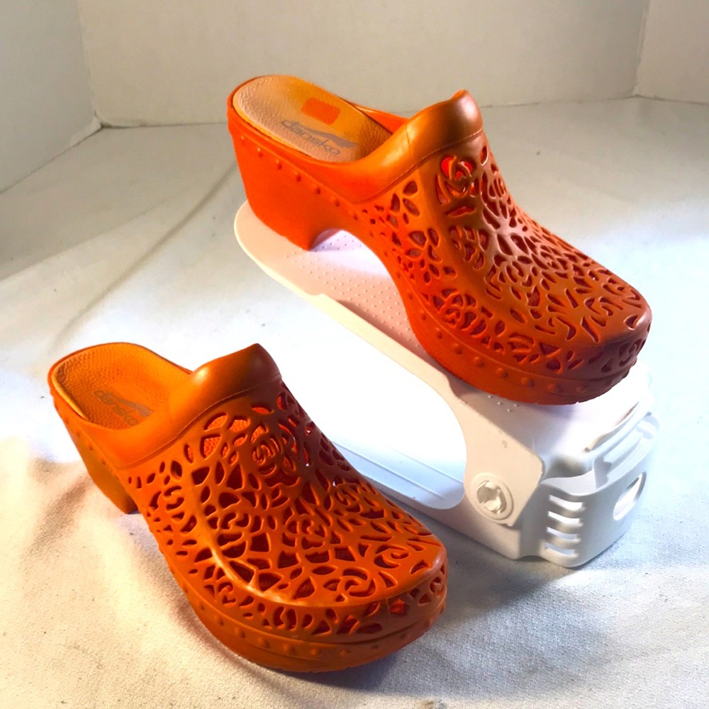 Dansko Pippa Orange Women's Slip On Molded Laser Cut Vegan Clogs Size 37